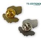 Preview: Rückansicht Pin/Anstecker – Motiv DRAHTHAARKOPF mit Butterfly-Verschluss