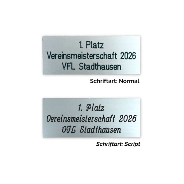 Preview: Pokalschilder (50x20 mm) mit Schriftbeispiel Normal und Script
