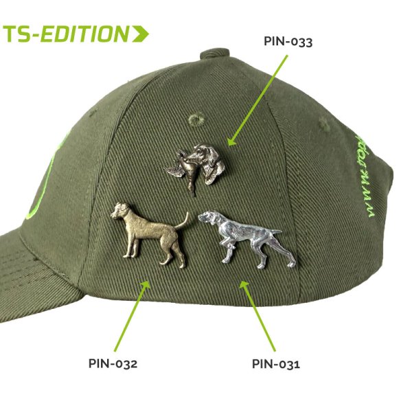 Preview: Jagdhund-Pins am Cap – Terrier, Kurzhaar und Jagdhund mit Ente