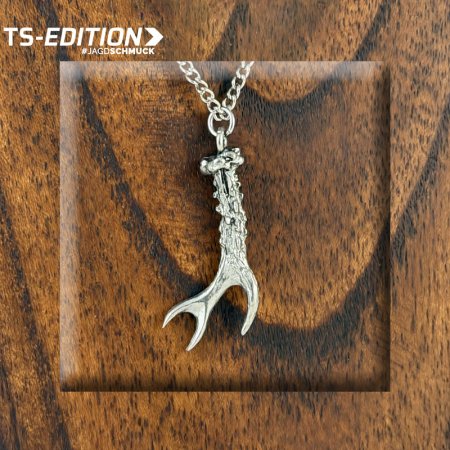 Halskette mit Rehgehörn-Anhänger