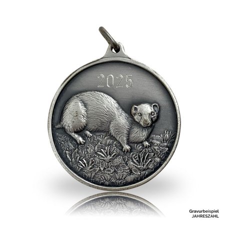 Jagdmedaille Motiv ILTIS in altsilber mit gravierter Jahreszahl 2025